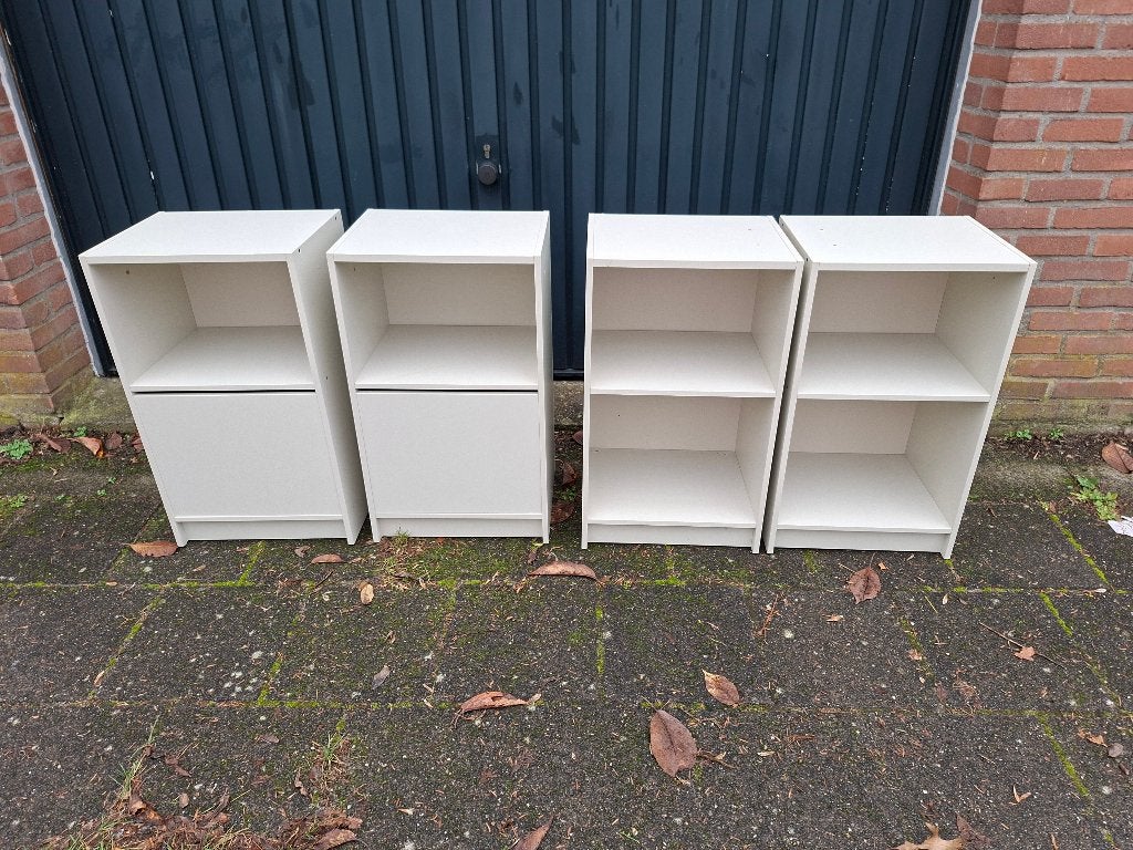 4 witte IKEA GURSKEN nachtkastjes, 2 met deurtje, Huis en Inrichting, Slaapkamer | Nachtkastjes, Ophalen, Gebruikt, Minder dan 45 cm