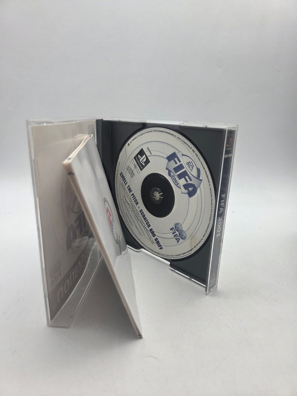FIFA 2001 PlayStation 1 PS1 voetbalspel, Gebruikt, Electronic Arts, Electronic Arts Inc., 209 Redwood Shores Pkwy, Redwood City, CA 94065, USA