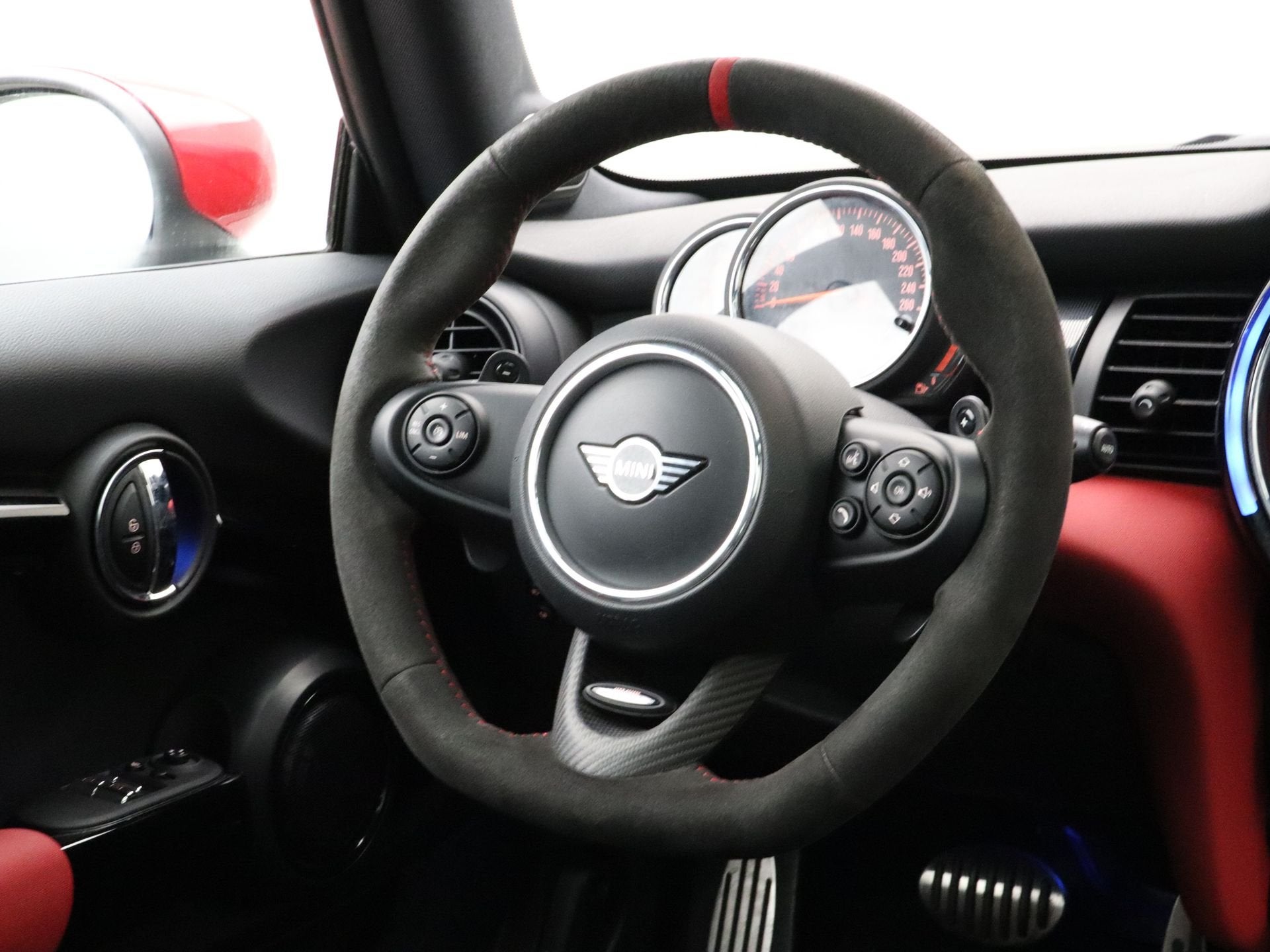 MINI 3-deurs Cooper S Hammersmith Aut. (bj 2020, automaat), Auto's, Gebruikt, Met garantie (alle), 4 stoelen, Wit
