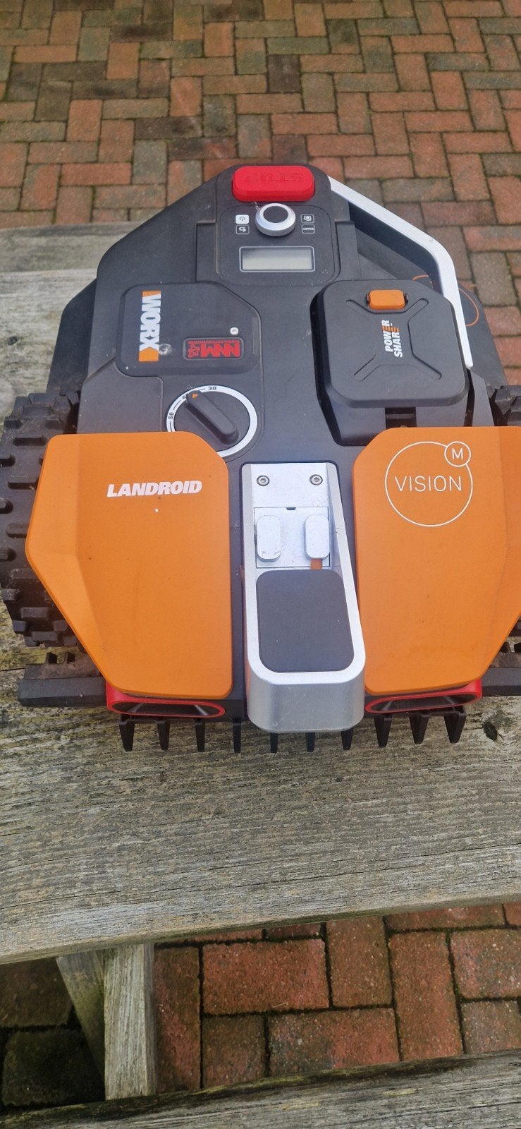 Worx Landroid Vision M600 Robotmaaier - Zo goed als nieuw, Tuin en Terras, Ophalen, Cirkelmaaier, Zo goed als nieuw, 30 t/m 39 cm