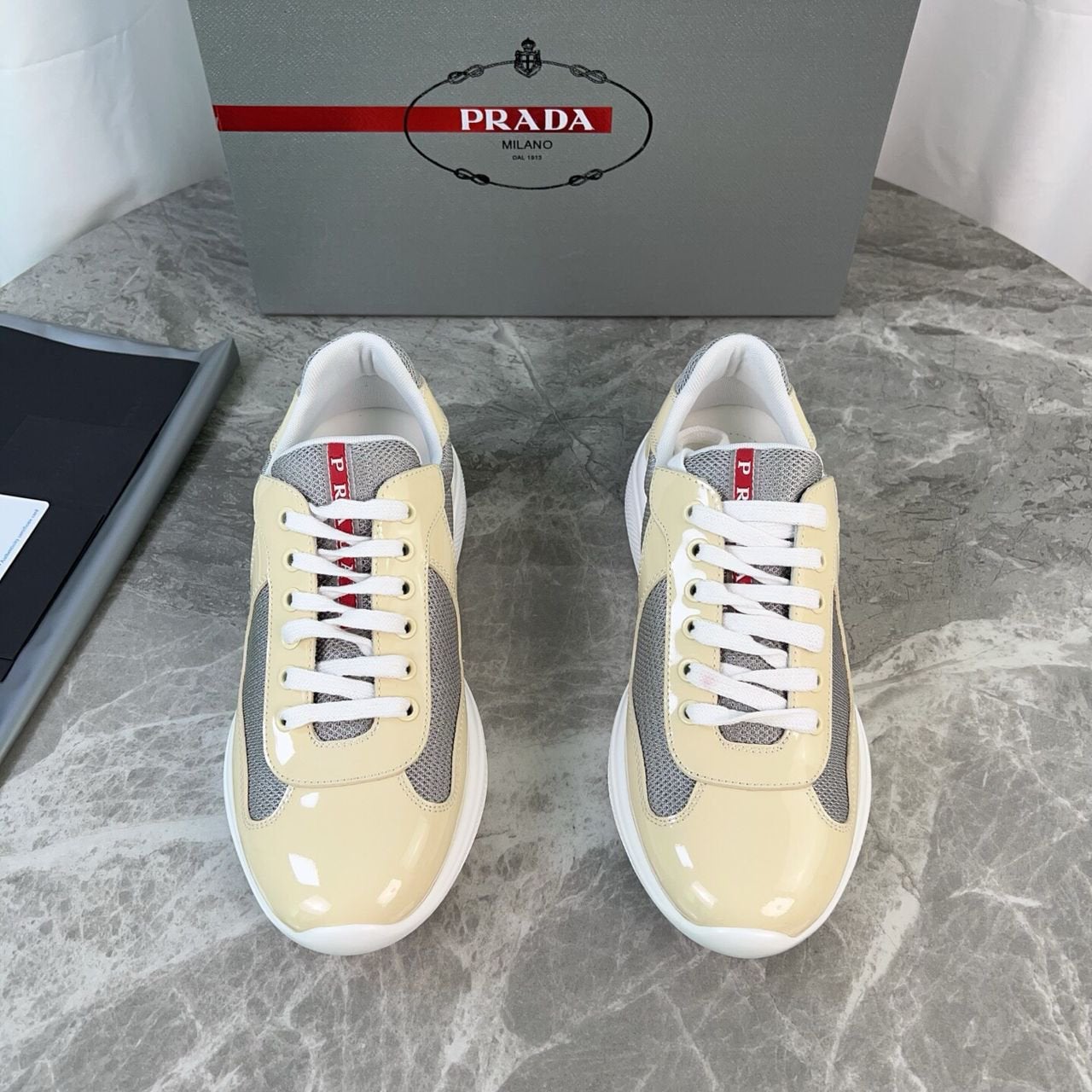Prada american cups, Ophalen of Verzenden, Zo goed als nieuw