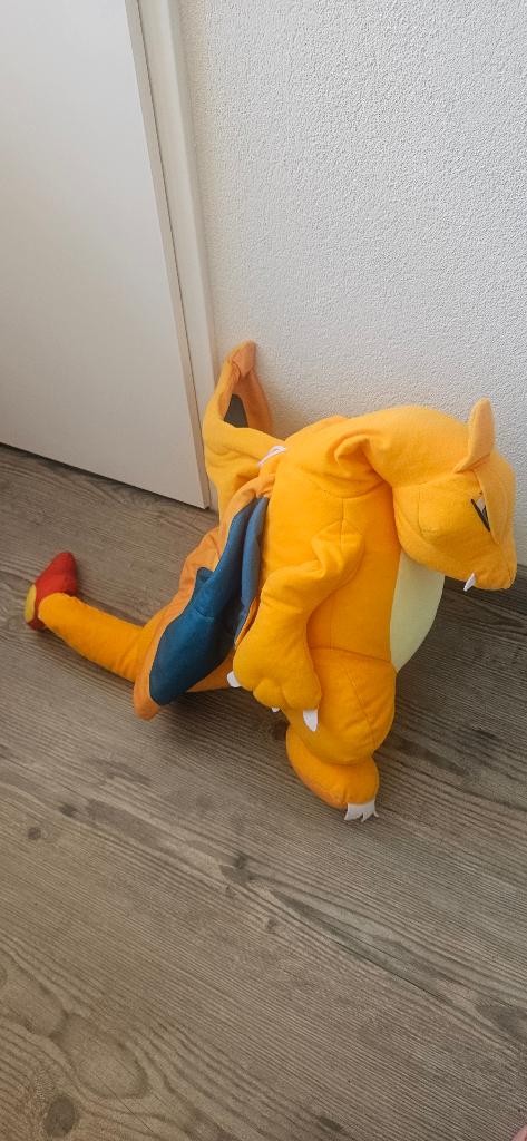 Charizard, Ophalen of Verzenden, Zo goed als nieuw, Overige typen
