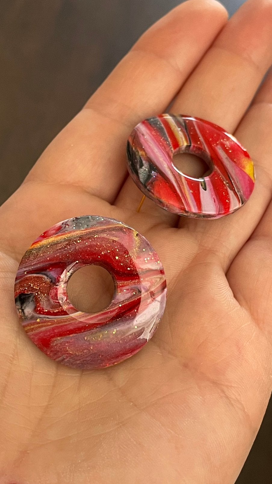 Mooie studs, Sieraden, Tassen en Uiterlijk, Oorbellen, Ophalen of Verzenden, Zo goed als nieuw, Goud, Overige materialen