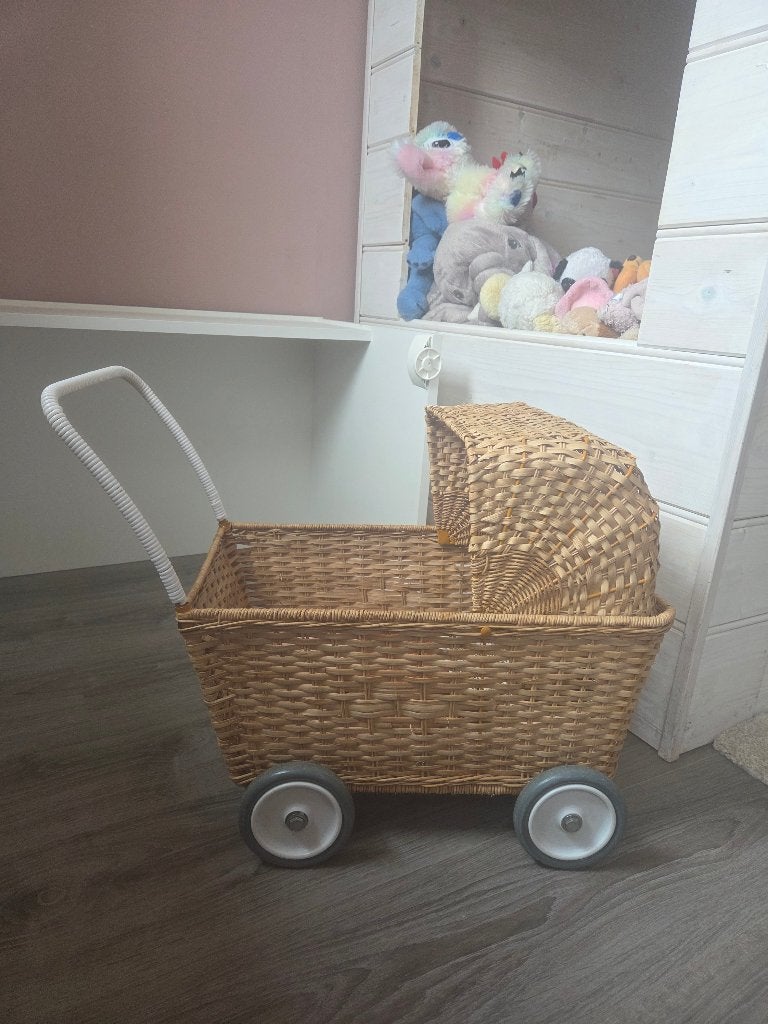 Rotan poppenwagen Olli Ella, Ophalen, Gebruikt, Duw- of Trekspeelgoed
