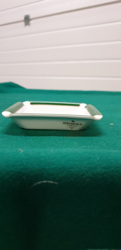 -	Asbak bernardaud limoges france, Ophalen of Verzenden, 'T Olde Gre-j, Info@toldegrej.nl, Endepoelstraat 20f Didam