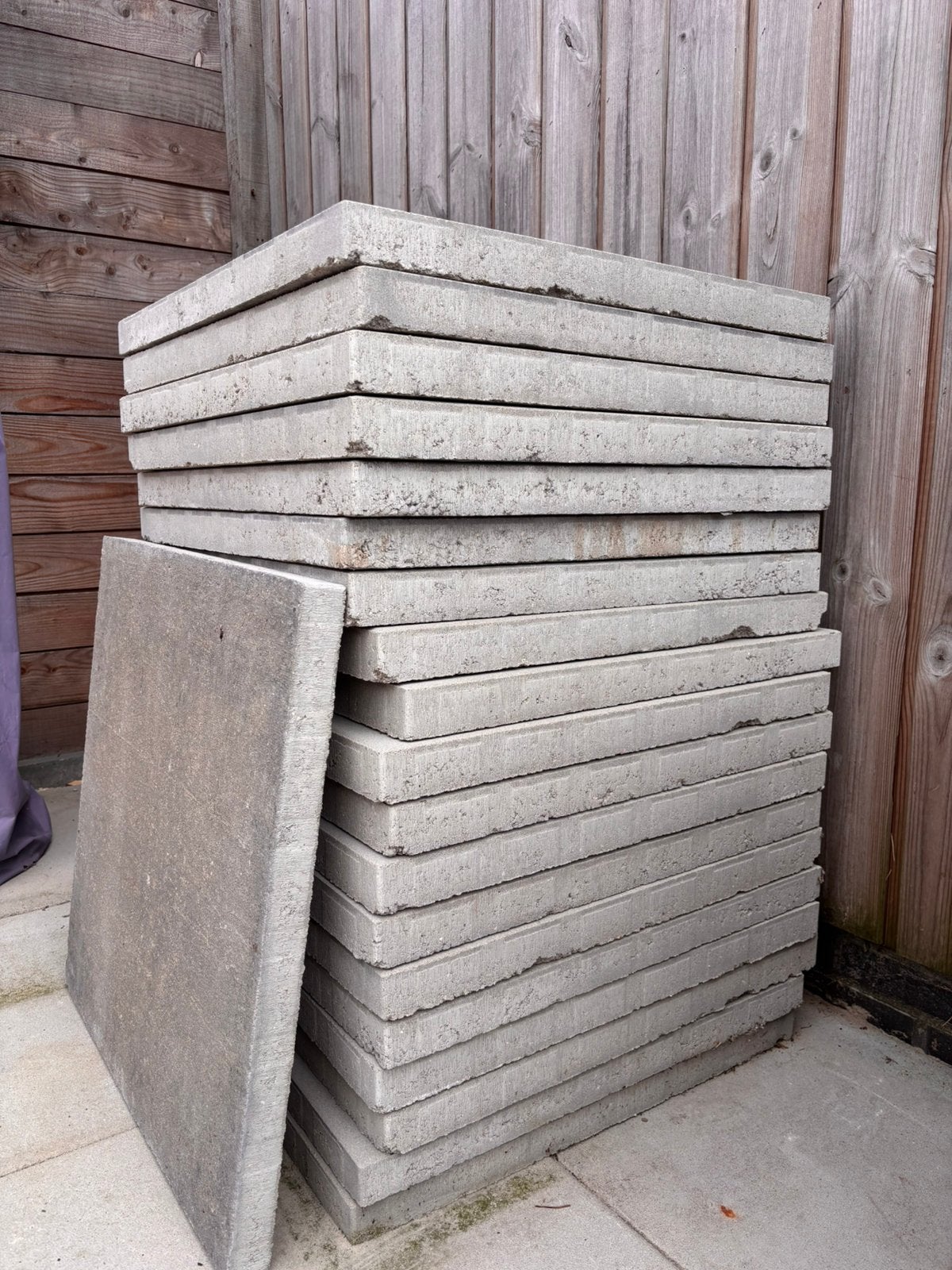 7,5 m2 betontegels 60x60, Ophalen, Zo goed als nieuw, Beton, Terrastegels