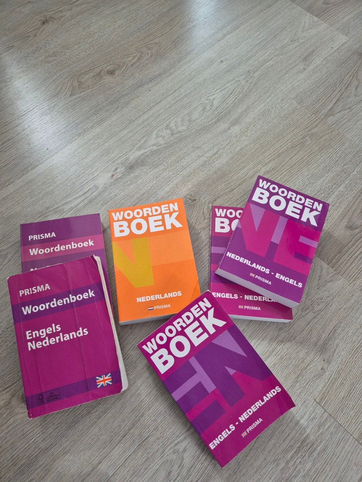 Diverse woordenboeken: Nederlands en Engels (Prisma), Ophalen, Gelezen, Prisma of Spectrum, Nederlands