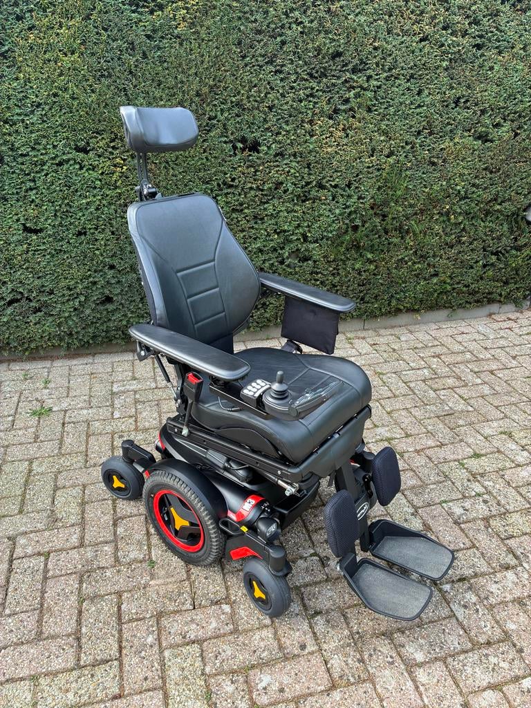 Permobil Corpus M3 elektrische rolstoel Nieuwe accu’s. 80 km, Ophalen, Zo goed als nieuw, Elektrische rolstoel