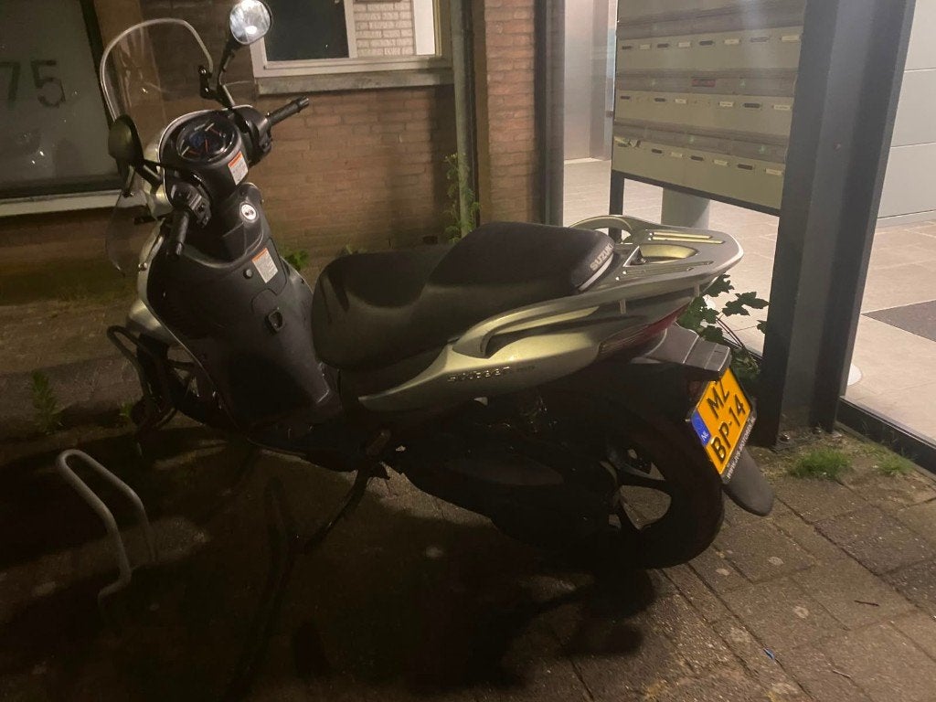 Suzuki SIXTEEN 150 CC Motorscooter, Gebruikt, Benzine, Ophalen, Overige merken