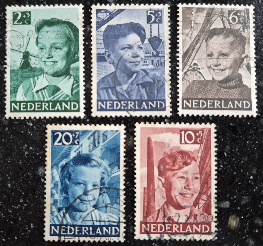 POSTZEGELS KINDERZEGELS 1951 GESTEMPELD, Verzenden, Na 1940, Gestempeld