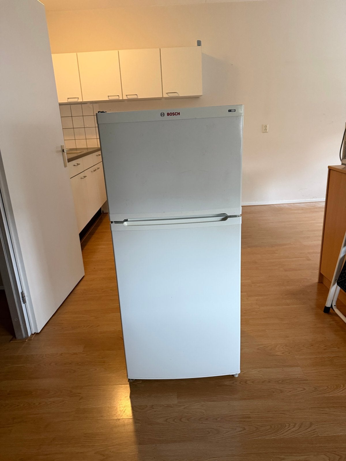 Bosch Koelkast met Vriezer - KDV20V00/01
