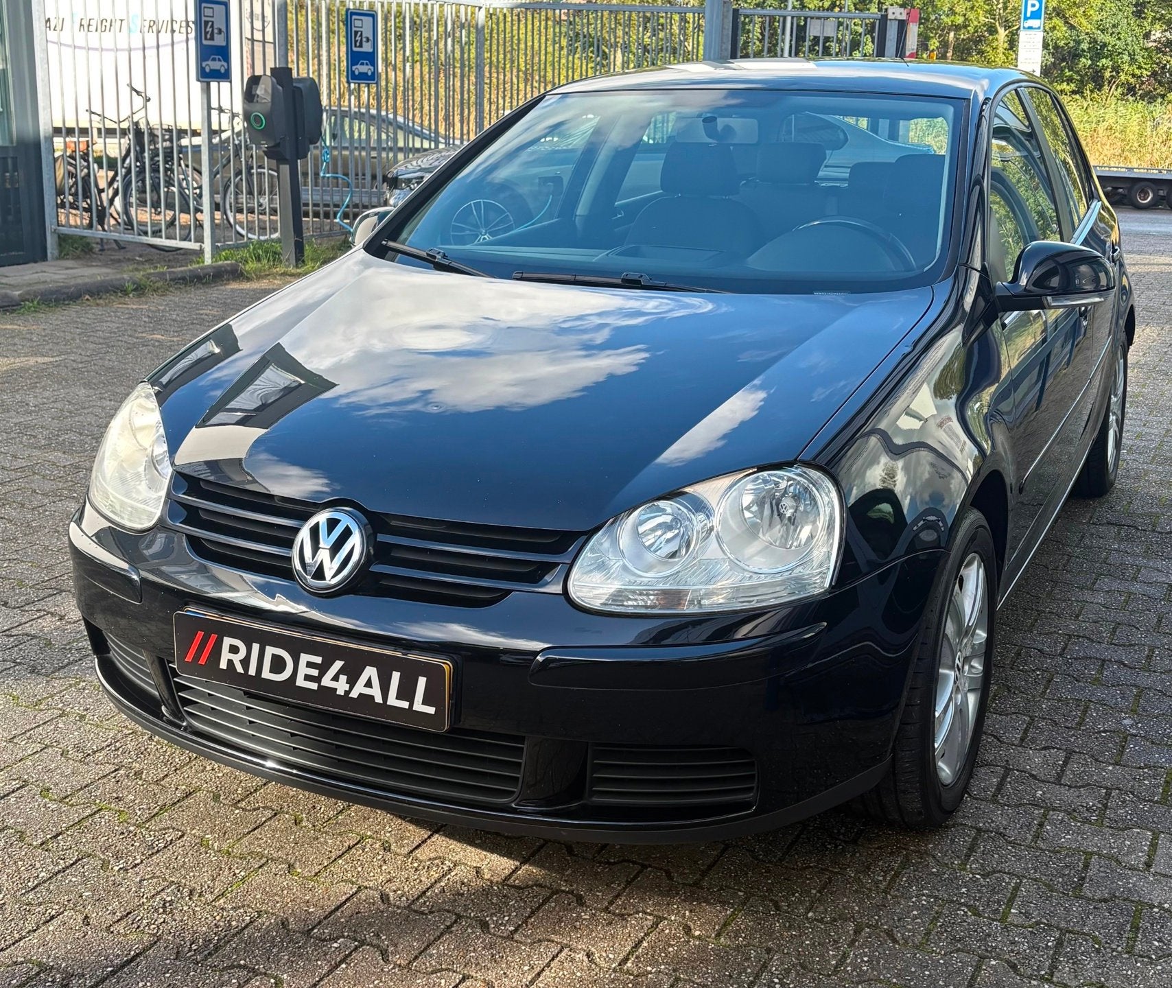 Volkswagen Golf 1.6/NAVI/BLUETOOTH/APK/5DRS, Voorwielaandrijving, Stof, Gebruikt, Zwart