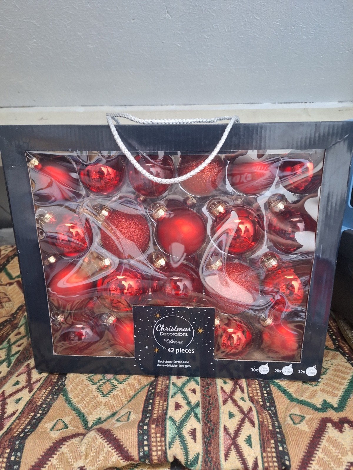 Diverse rode kerstballen in een doos, nieuw, Diversen, Kerst, Ophalen, Nieuw