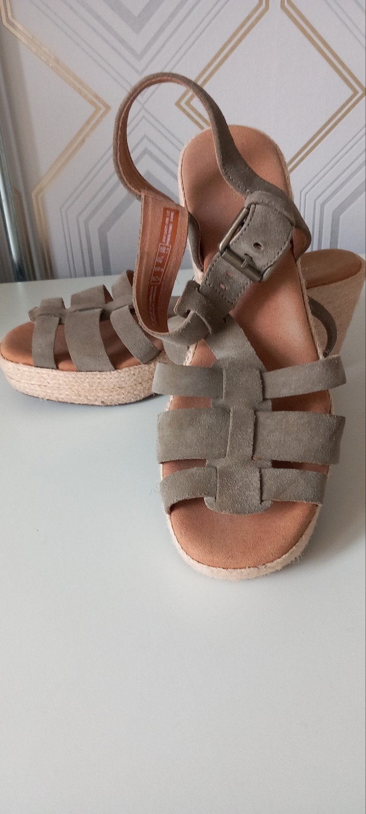 Clarks Sandalen Maat 41 Beige, Clarks, Ophalen of Verzenden, Beige, Sandalen of Muiltjes