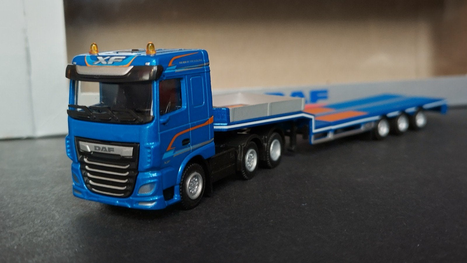 Daf XF Space Cab teletrailer dieplader 1:87 Wsi Tematoys Pol, Overige merken, Verzenden, ., Nieuw