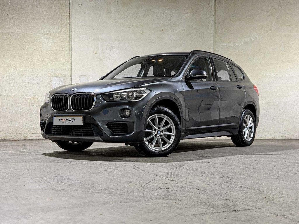 BMW X1 sDrive18i Centennial High Executive 134pk 2016, L-179, Auto's, BMW, Bedrijf, X1, Benzine, Euro 6, C, SUV of Terreinwagen