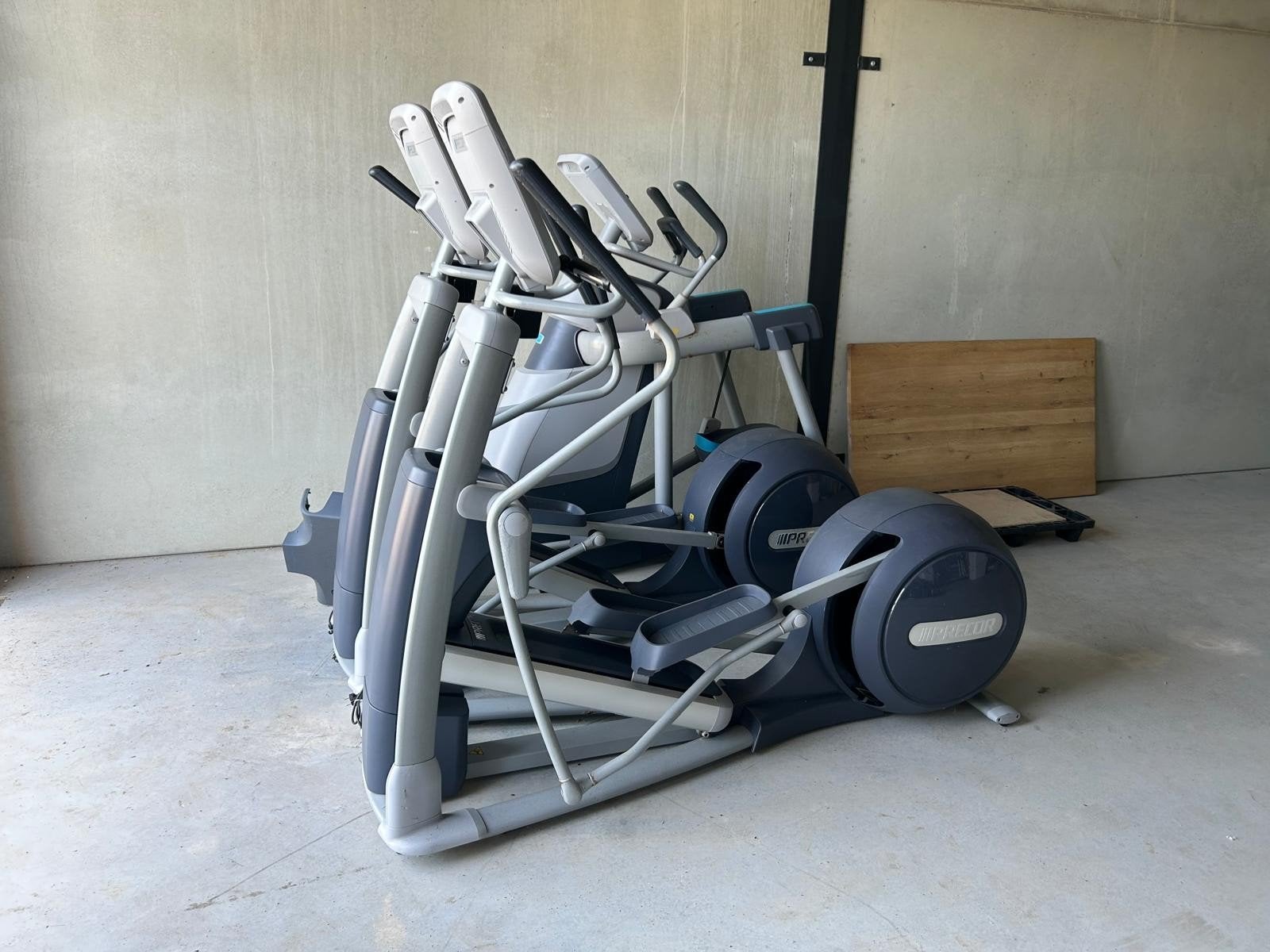 Laatste kans: Precor Crosstrainers (2x) en AMT (1x), Sport en Fitness, Ophalen of Verzenden