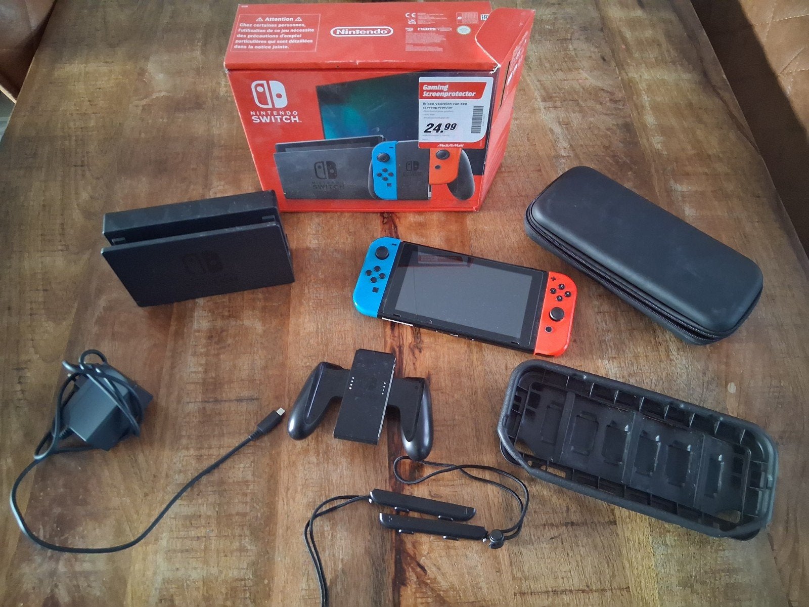 Nintendo Switch met accessoires en doos, Ophalen of Verzenden, Zo goed als nieuw, Met 2 controllers, Switch Original