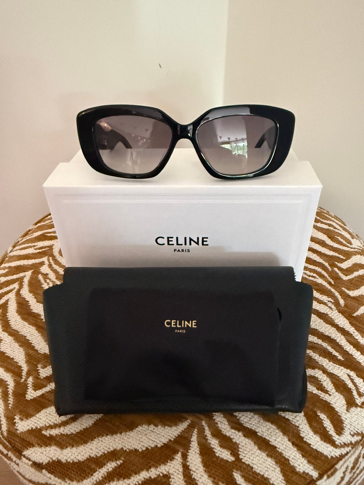 Celine Triomphe CL40216U 01F – Compleet met doos, Ophalen, Zo goed als nieuw, Zwart, Overige merken