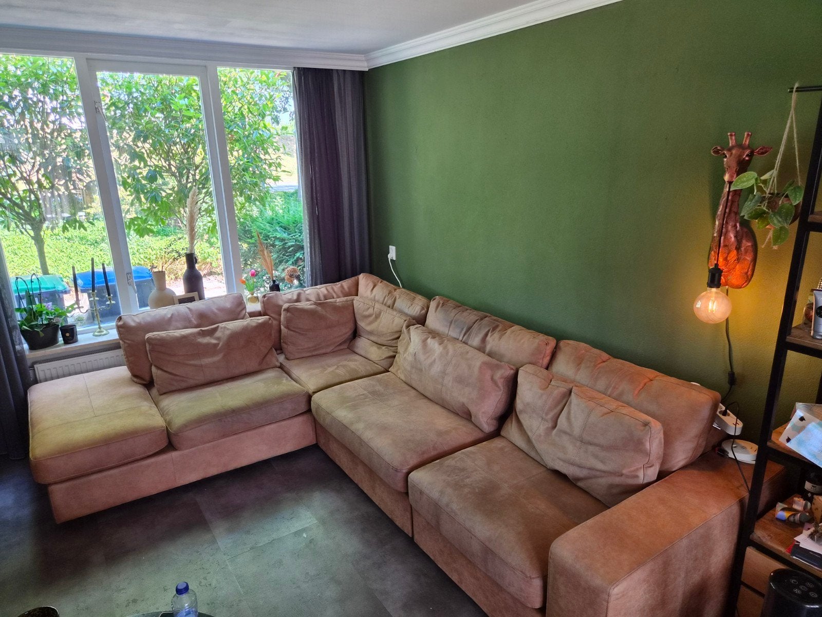 Ruime hoekbank met gebruikssporen - 3.20m x 2.46m, Huis en Inrichting, Banken | Bankstellen, Ophalen, Gebruikt, 100 tot 125 cm