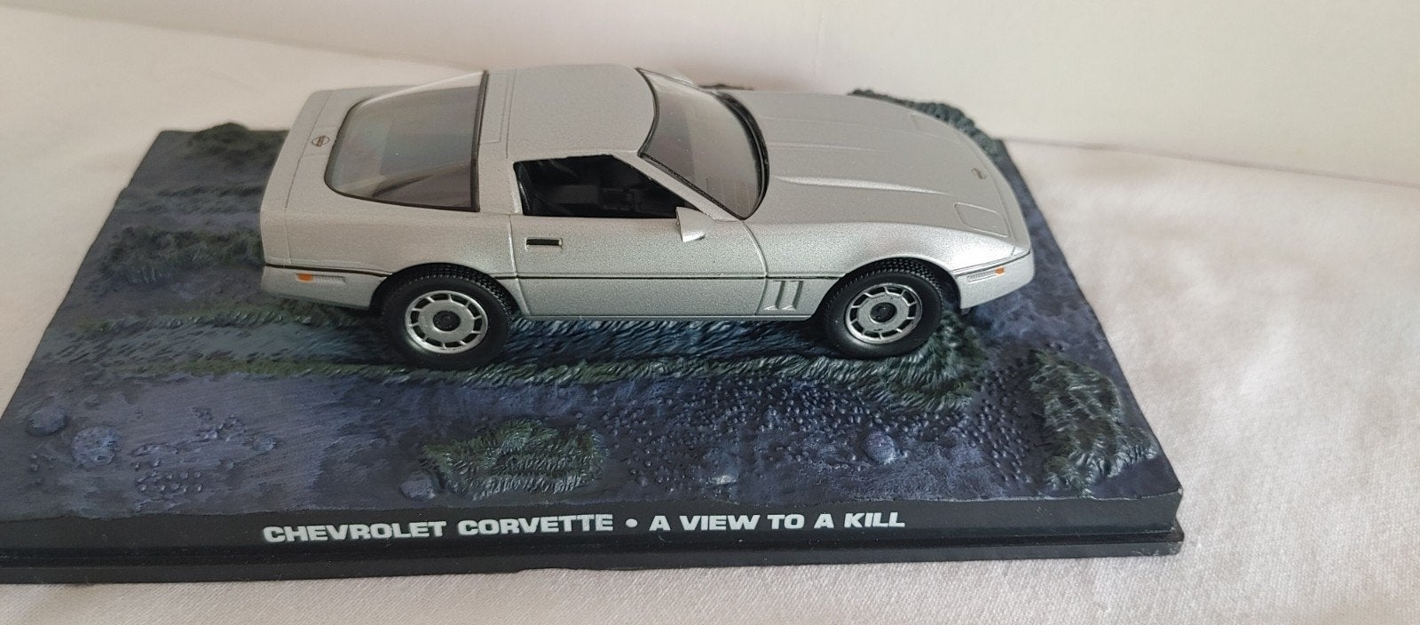 James bond Collection 1:32 Chevrolet Corvette, Verzenden, Zo goed als nieuw, Auto, Overige merken