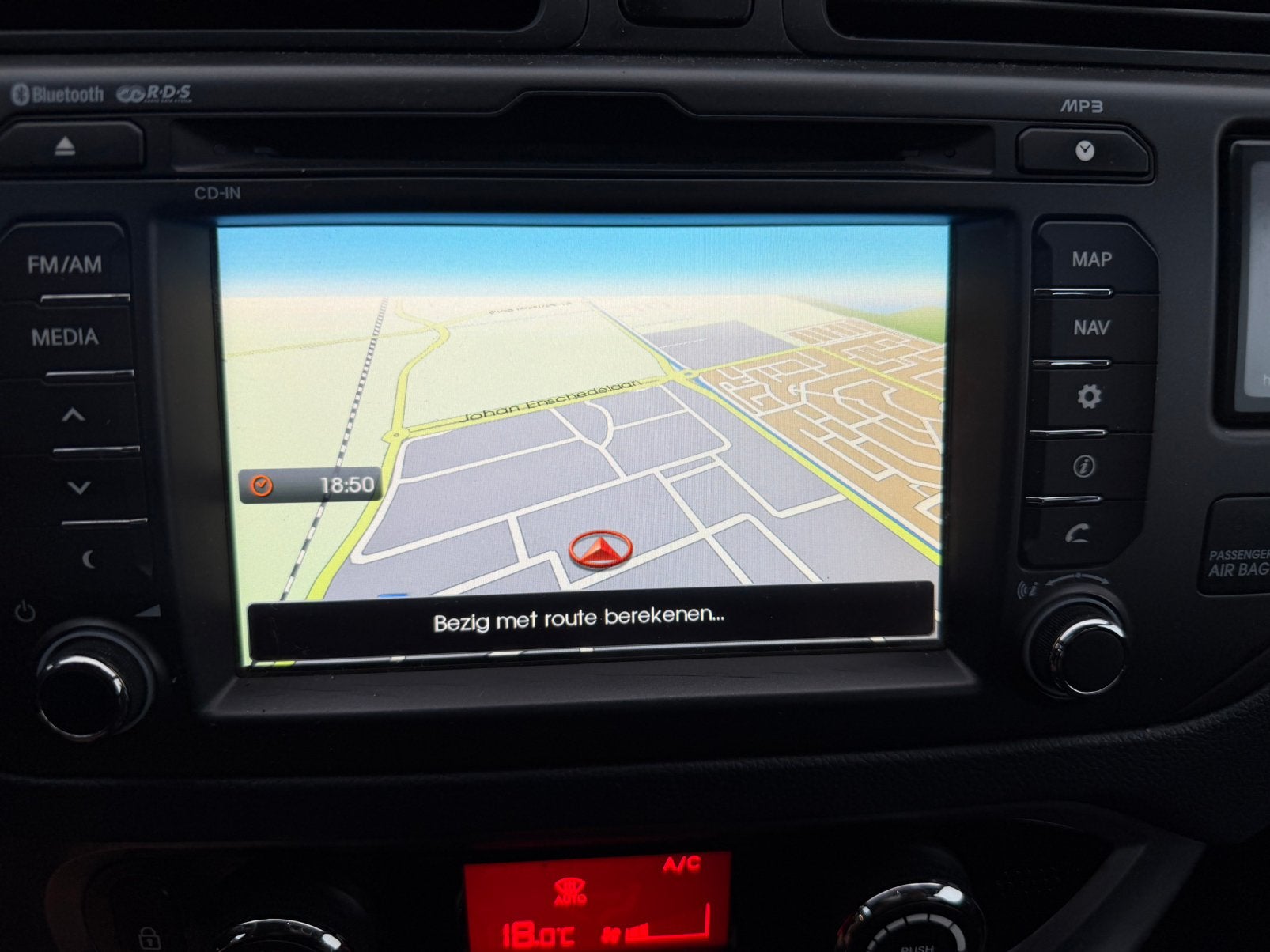 Foto 13 van Kia Rio 1.2 I 5DRS 2012 Zwart super pack. Navigatie,airco.