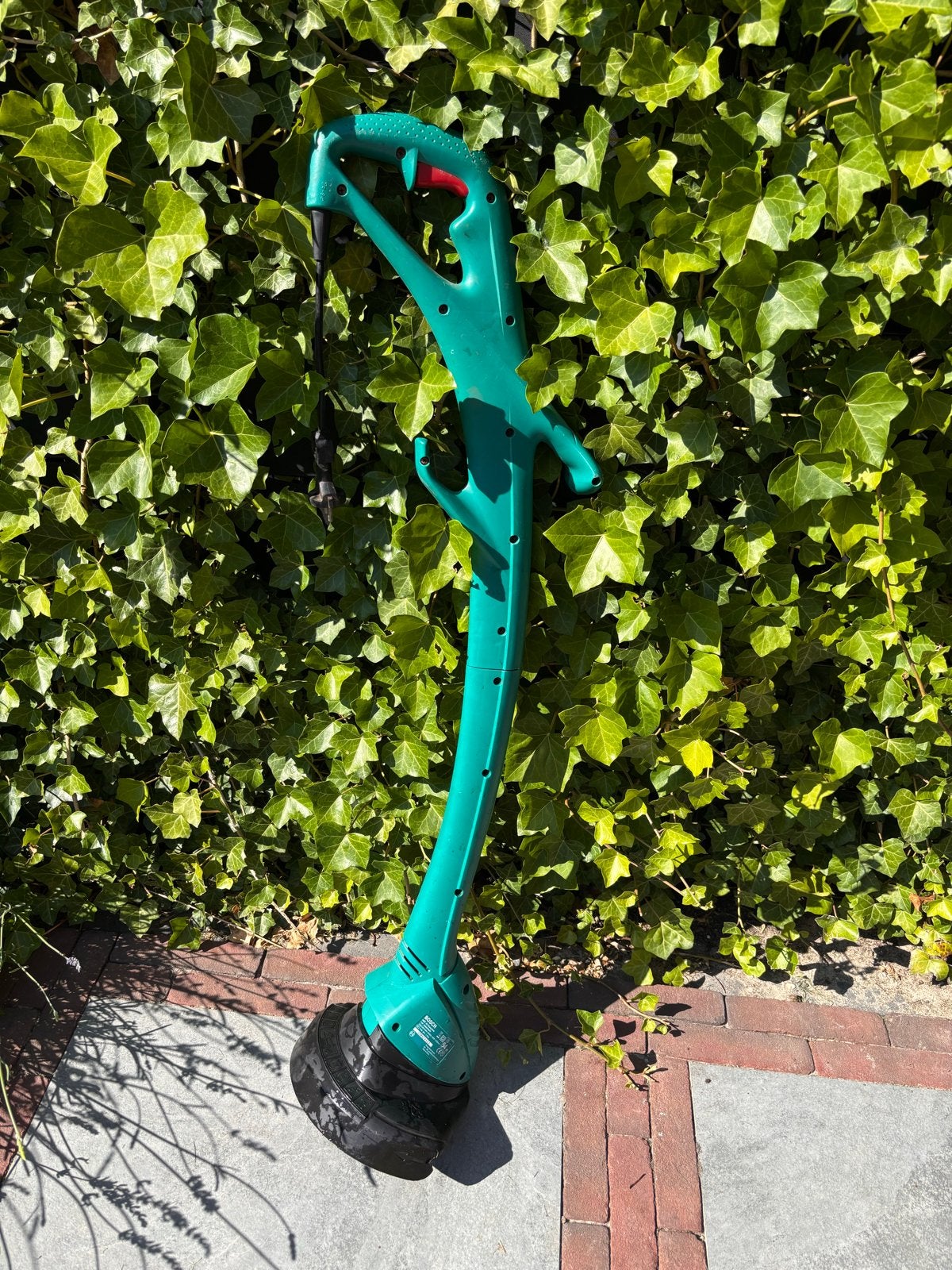 Bosch ART 23 Easytrim elektrische grastrimmer, Tuin en Terras, Ophalen, Cirkelmaaier, Gebruikt, Elektrische grasmaaier