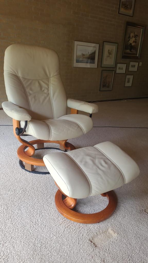Ekornes stressless relaxstoel met hocker, Ophalen, Zo goed als nieuw, Minder dan 75 cm, 50 tot 75 cm