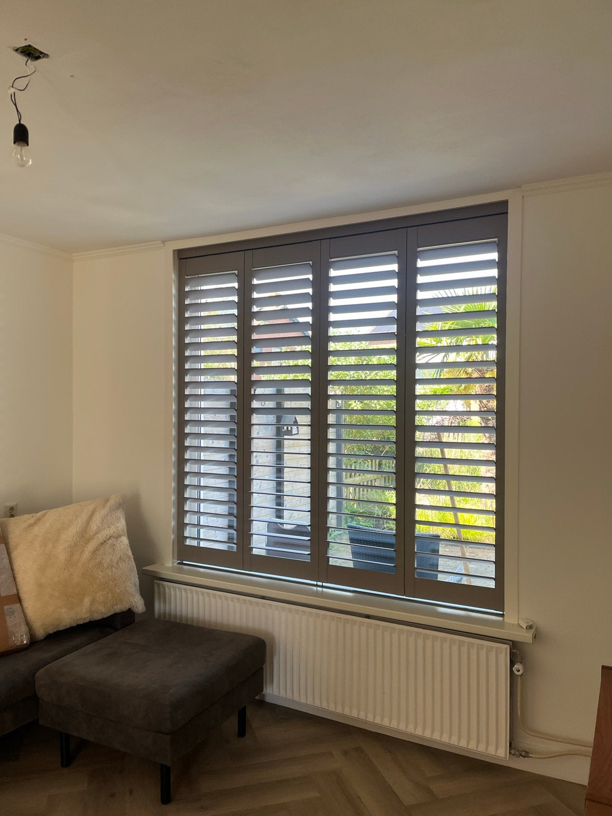 Shutters zo goed als nieuw, grijs, Ophalen, 50 tot 100 cm, Zo goed als nieuw, Grijs