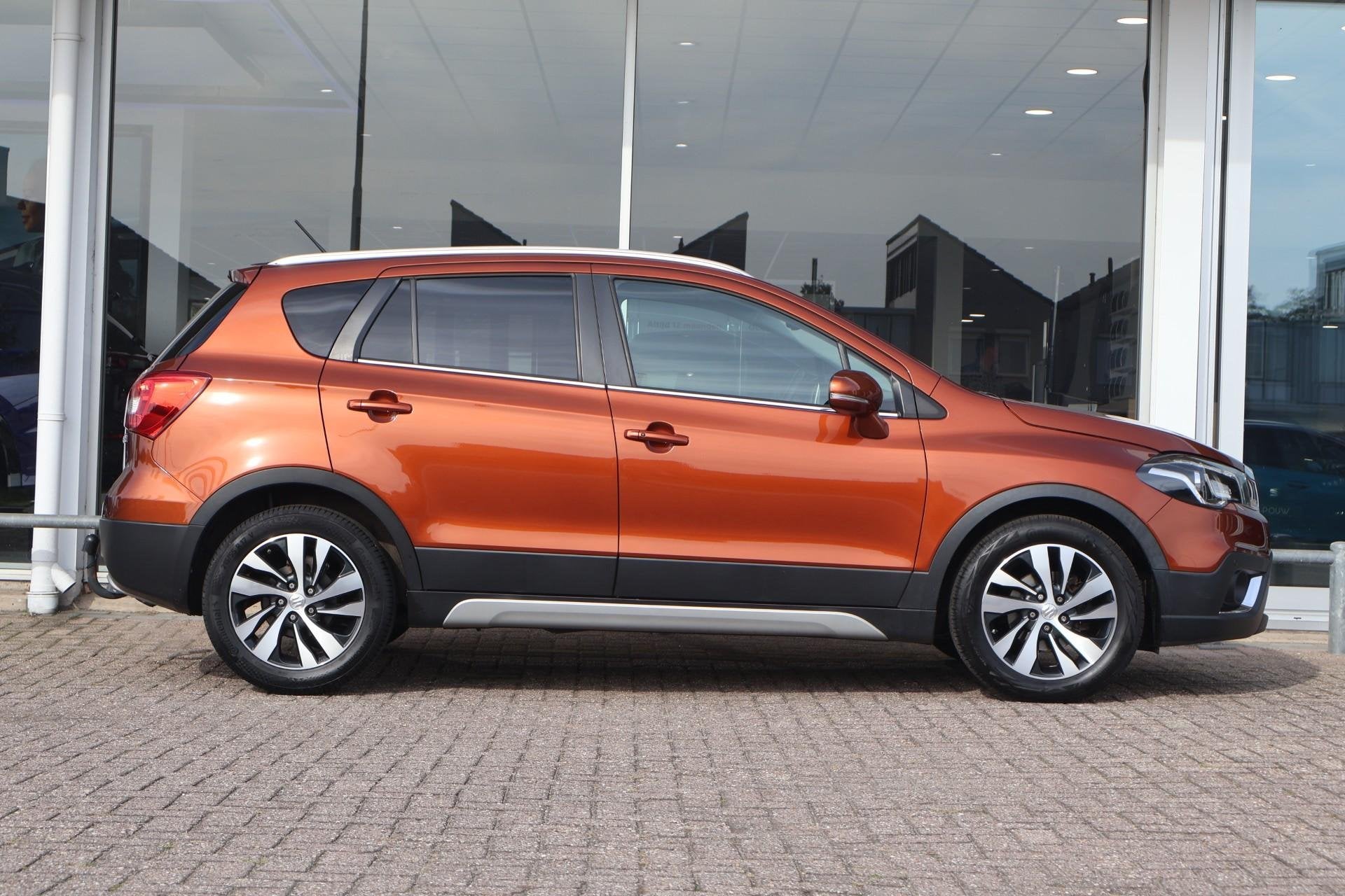 Suzuki S-Cross 1.0 Boosterjet 112pk High Executive | Trekhaa, Auto's, 12 maanden, Euro 6, 400 kg, 19 km/l