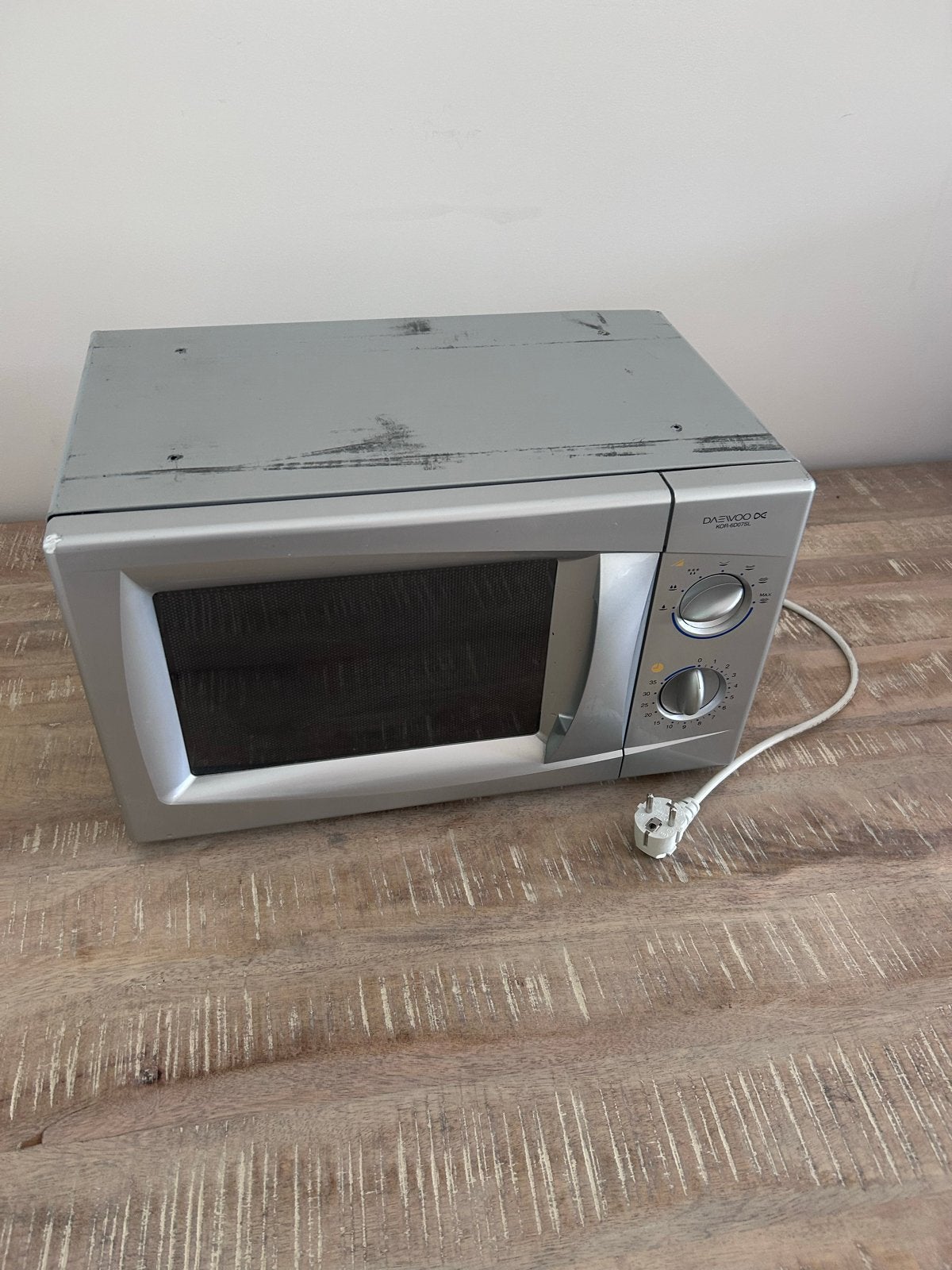 Daewoo Tafelmodel Magnetron - Compact en Functioneel, Ophalen, Gebruikt, Minder dan 45 cm, Magnetron