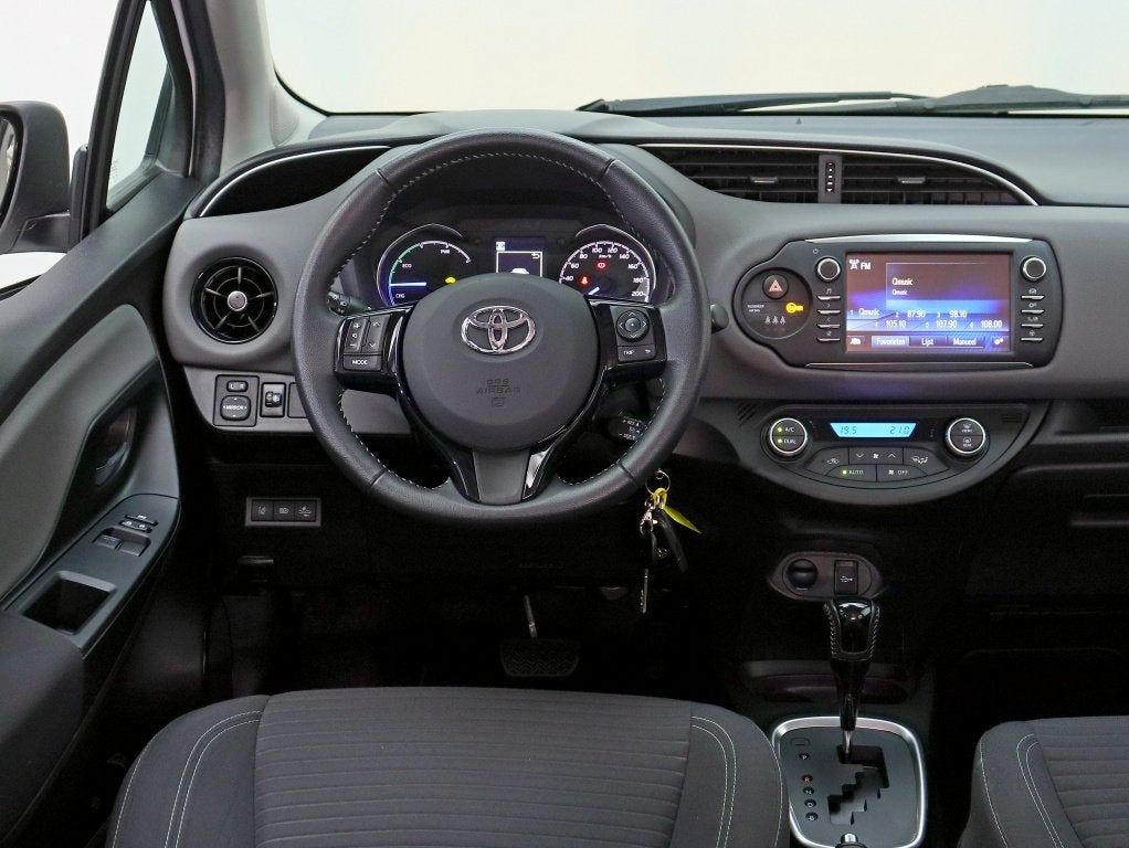 Toyota Yaris 1.5 Hyb. Active, Auto's, Automaat, 4 cilinders, 100 pk, Wit