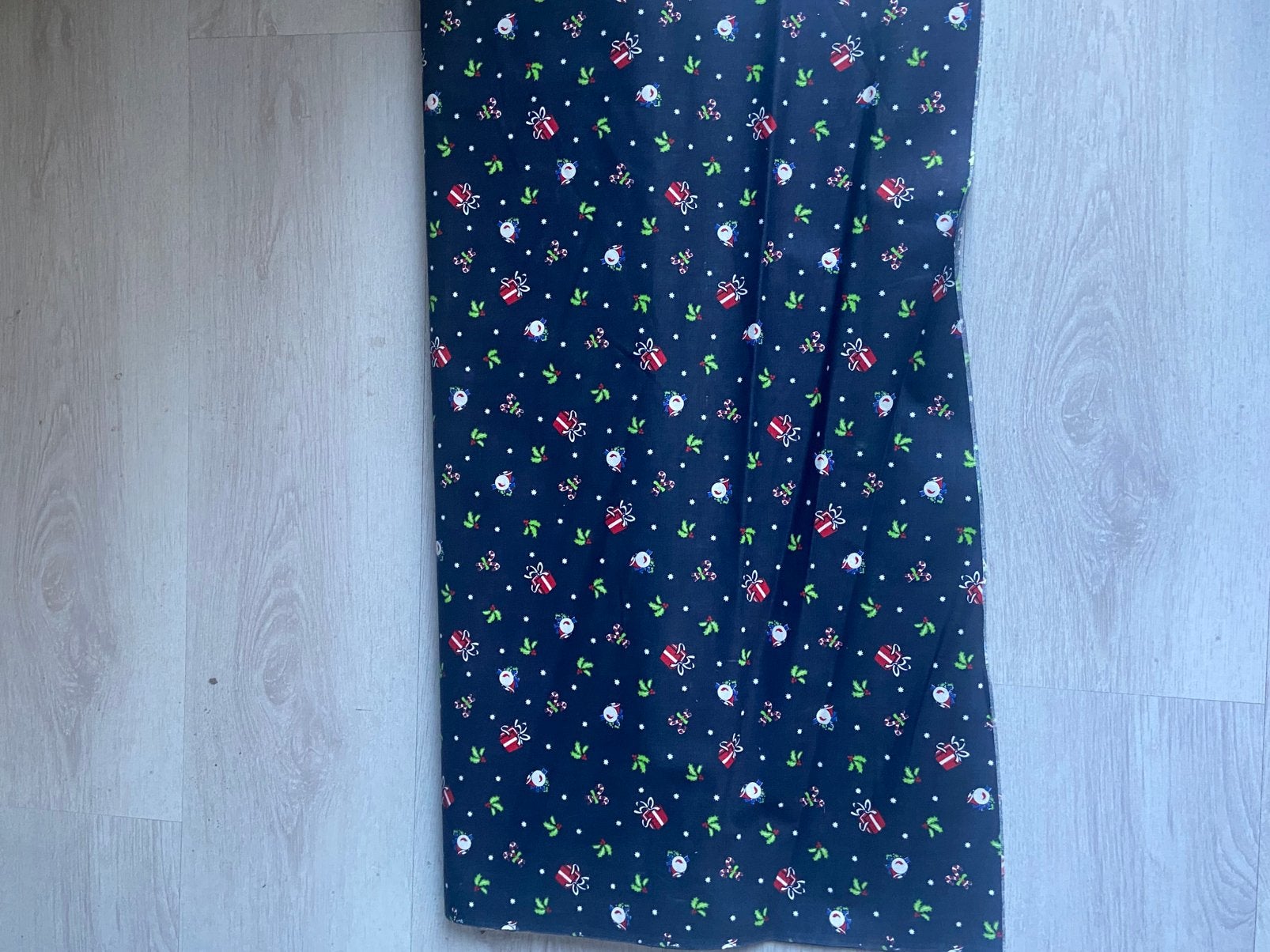 Kerststoffen diverse rollen en maten, Hobby en Vrije tijd, Ophalen, 120 cm of meer, 200 cm of meer, Zo goed als nieuw