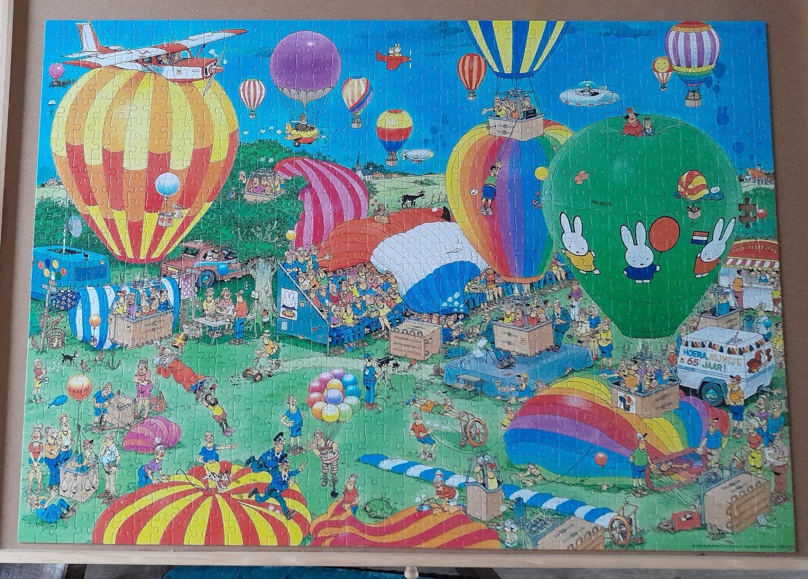 JvH puzzel - Hoera Nijntje 65 jaar (1000+ stukjes, Ophalen of Verzenden, 500 t/m 1500 stukjes, Zo goed als nieuw, Legpuzzel
