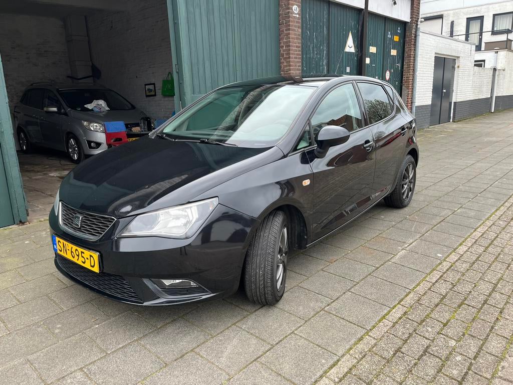 Seat Ibiza, Voorwielaandrijving, Zwart, 4 cilinders, Handgeschakeld