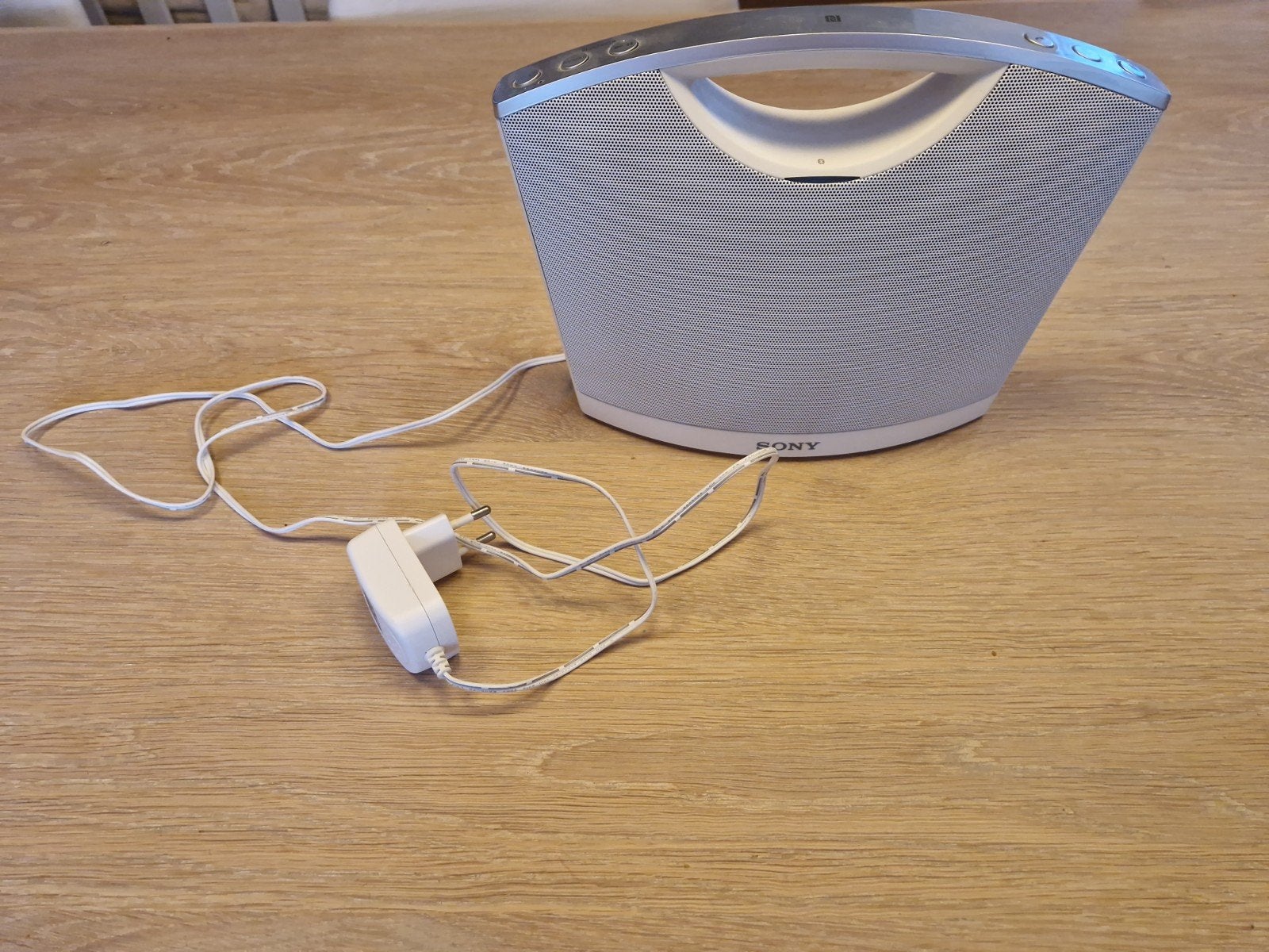 Sony SRS-BTM8 Draagbare Bluetooth Speaker Wit, Audio, Tv en Foto, Luidsprekers, Gebruikt, Ophalen of Verzenden, Draagbare speaker
