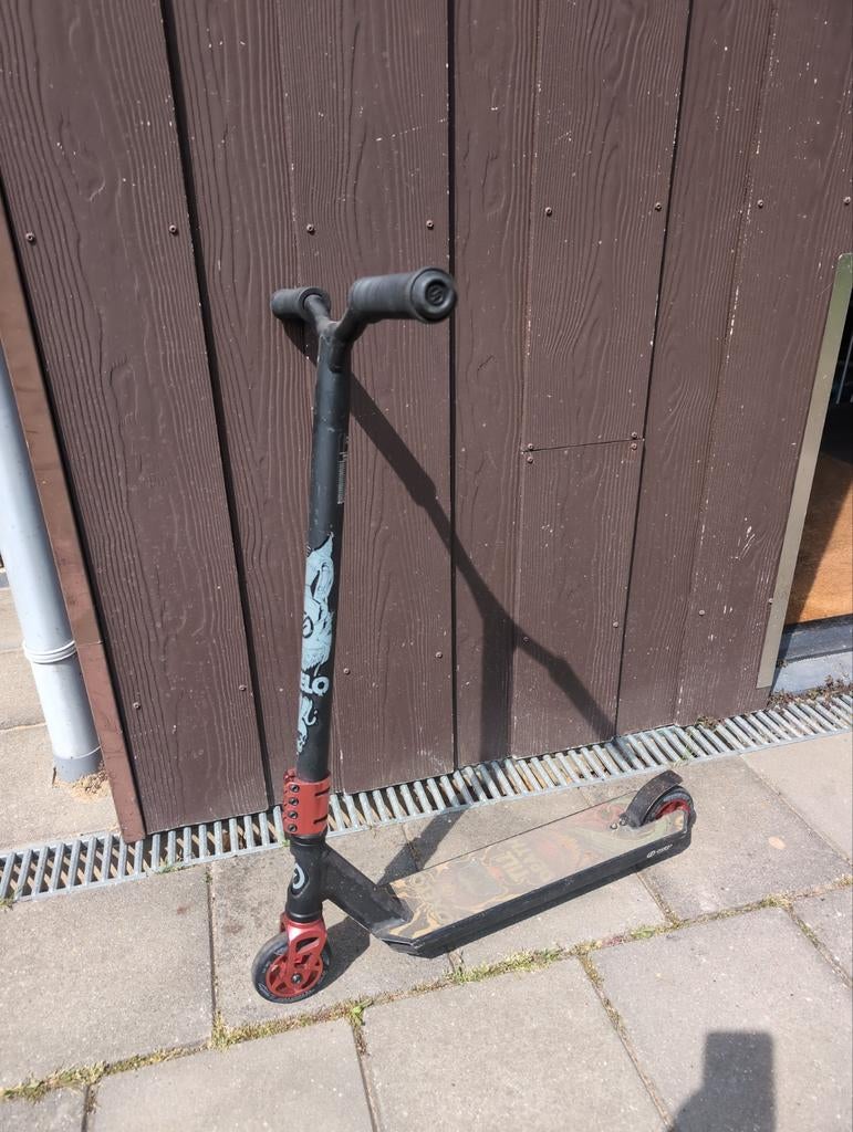 Oxelo Stuntstep met rode accenten, Fietsen en Brommers, Steps, Zo goed als nieuw, Gewone step, Ophalen