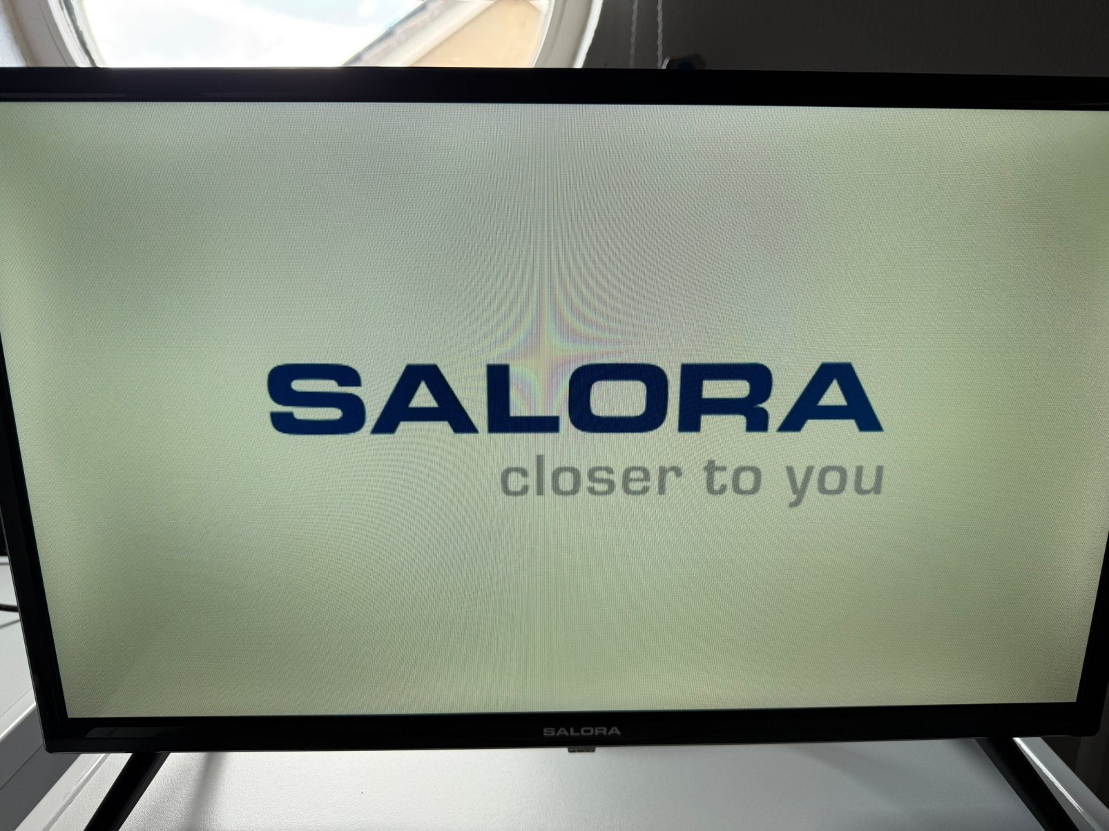 Salora LTC 2100 LED 24 inch TV lichtgewicht, Caravans en Kamperen, Ophalen, Zo goed als nieuw