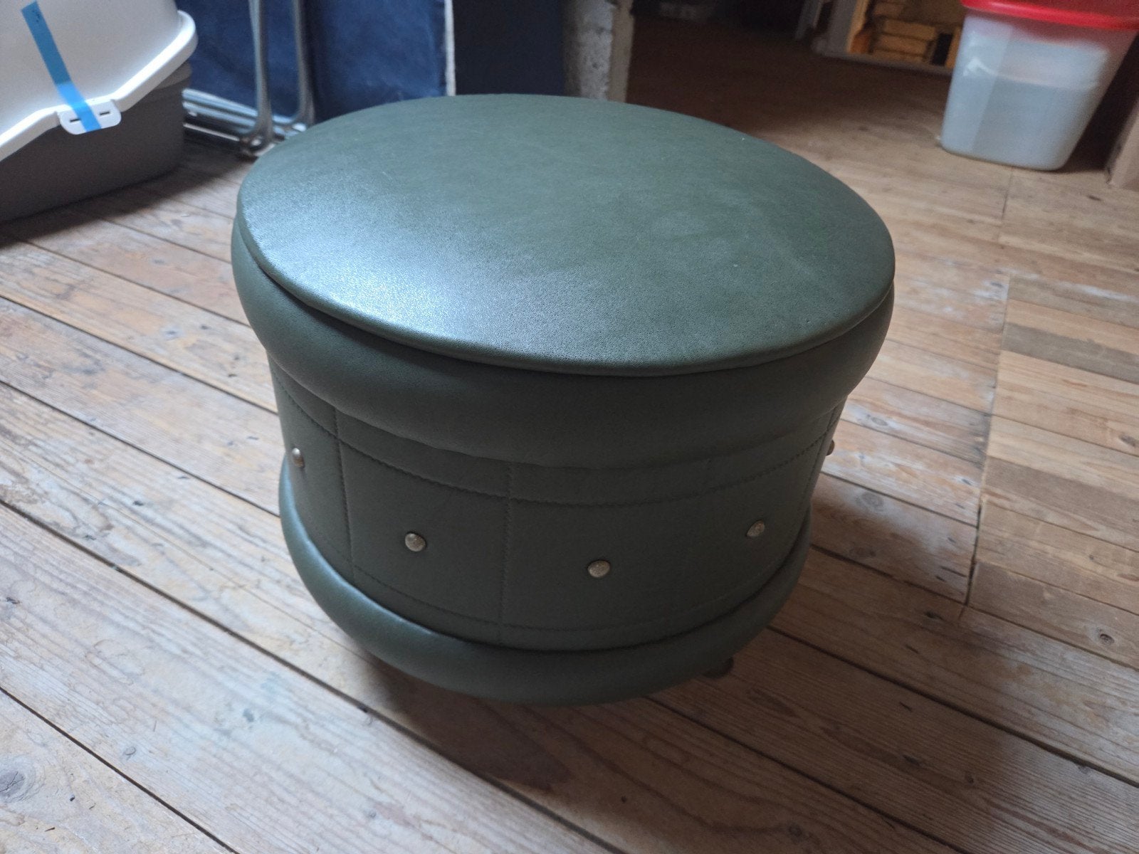 Ronde groene poef/voetenbankje, Ophalen, Minder dan 50 cm, Gebruikt, Rond