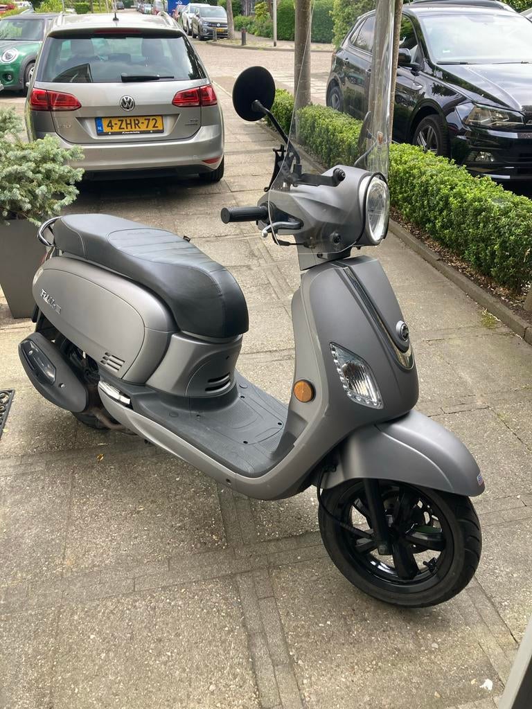 Sym Fiddle IIl 3 2022, Scooter - Grijs, Goed Onderhouden, Fietsen en Brommers, Scooters | SYM, Maximaal 45 km/u, Ophalen of Verzenden
