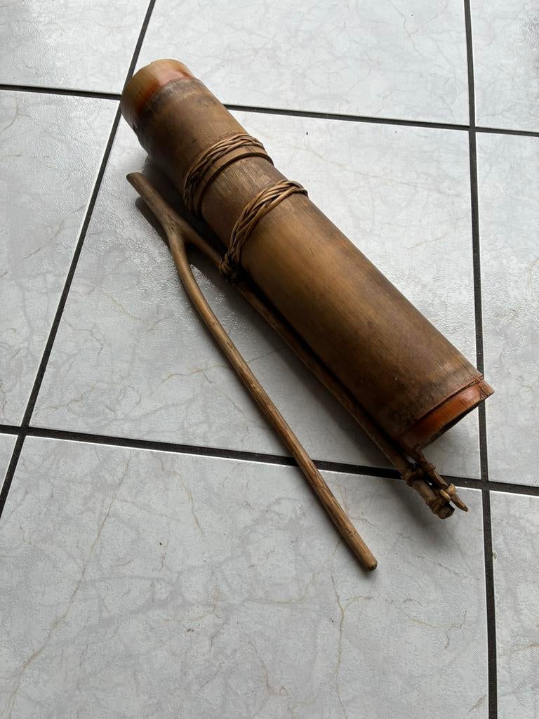 Oude Tribe pijltjes koker, Ophalen