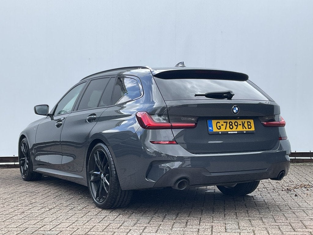 BMW 3 Serie Touring 330i M-Sport High Executive Edition Pano, Auto's, BMW, Automaat, Achterwielaandrijving, Gebruikt, Euro 6