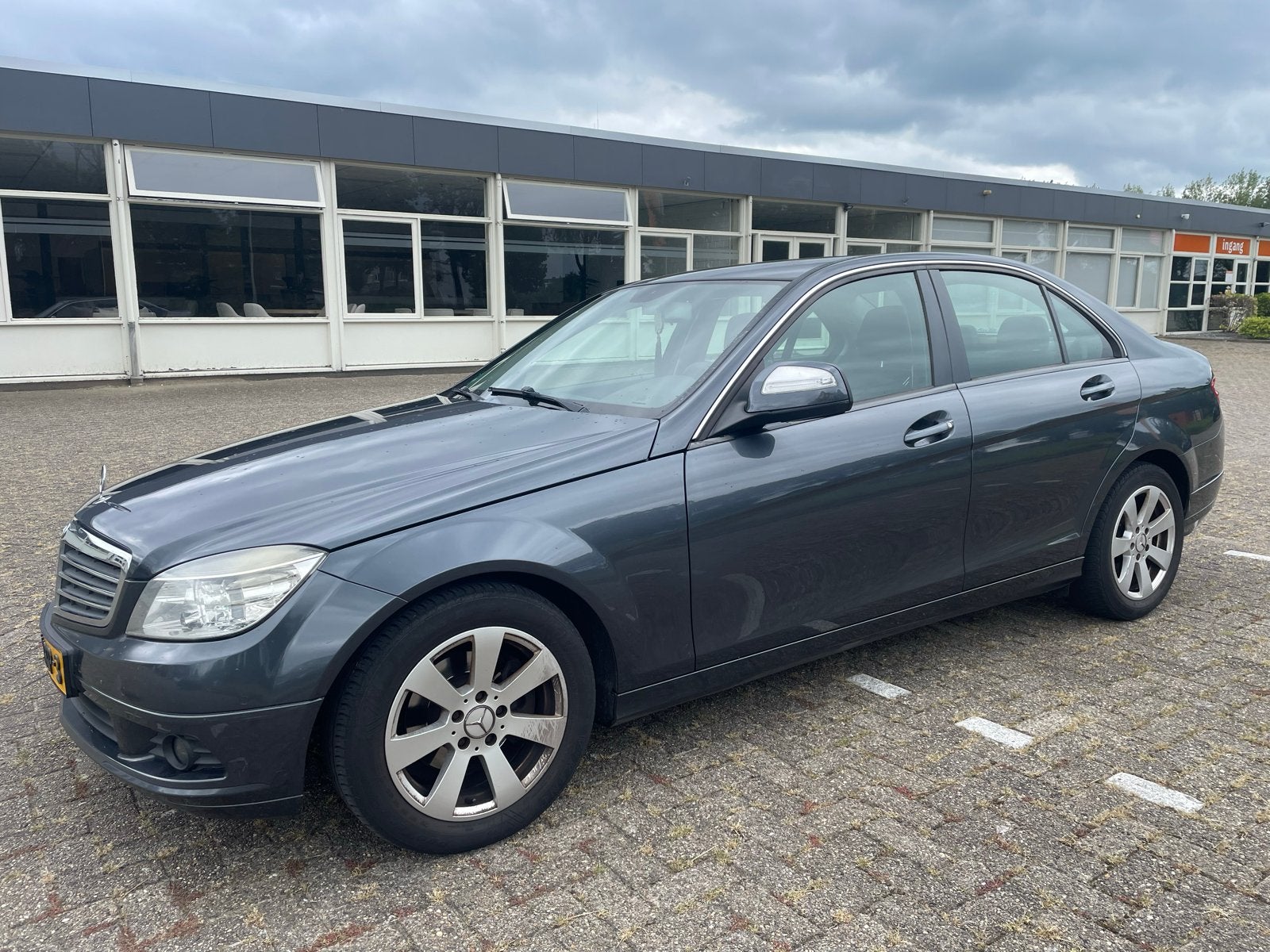 Mercedes C200 2.2CDI 2009 Grijs trekhaak, Auto's, Mercedes-Benz, 1800 kg, Zwart, 4 cilinders, Origineel Nederlands