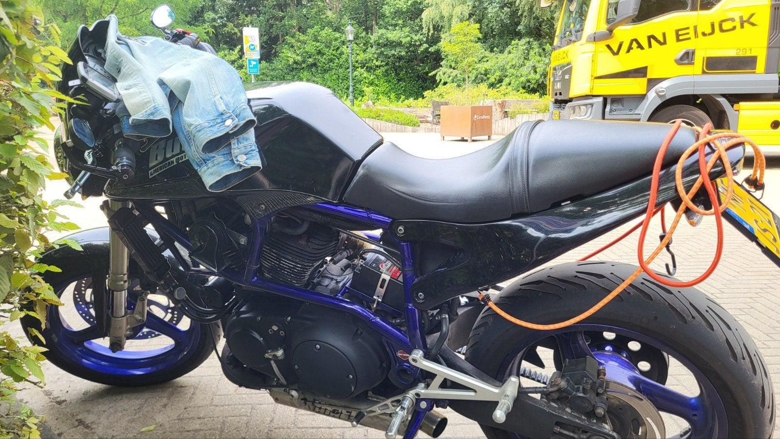 Gezocht: Comfortzadel / Corbinzadel voor Buell X1, Ophalen of Verzenden
