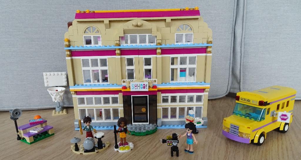 LEGO FRIENDS diversen - 5 sets - diversen, Ophalen of Verzenden, Gebruikt, Complete set, Lego
