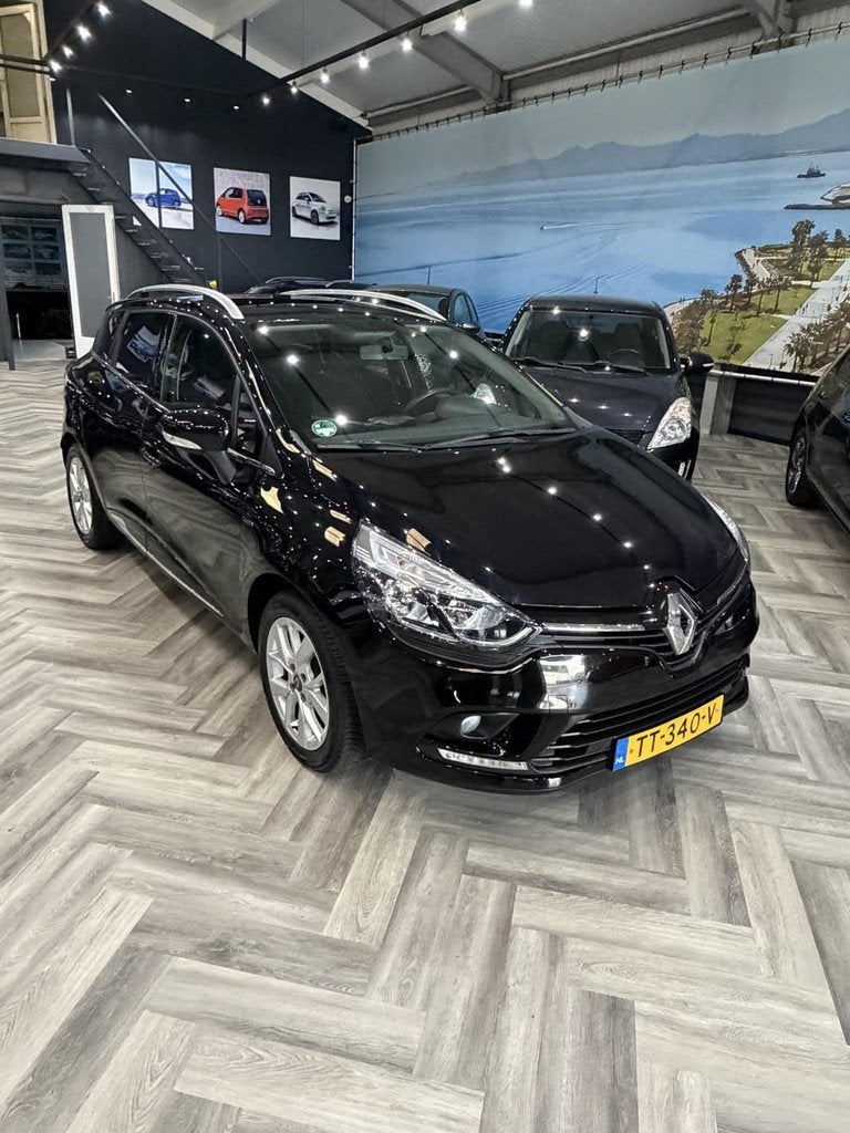 Renault Clio 0.9 TCe Limited, Voorwielaandrijving, 898 cc, Gebruikt, Euro 6