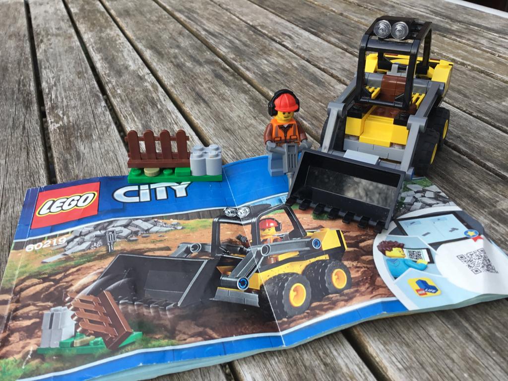 Lego City 60219 - Wiellader (mist 2 kleine stukjes), Lego, Ophalen of Verzenden, Complete set, Inclusief instructies
