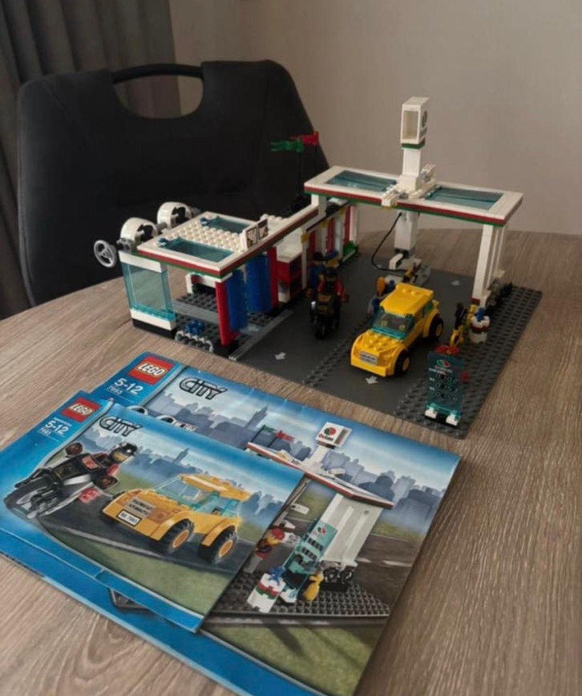 lego city 7993 tankstation auto motor, City, Verzenden, Lego, Zo goed als nieuw
