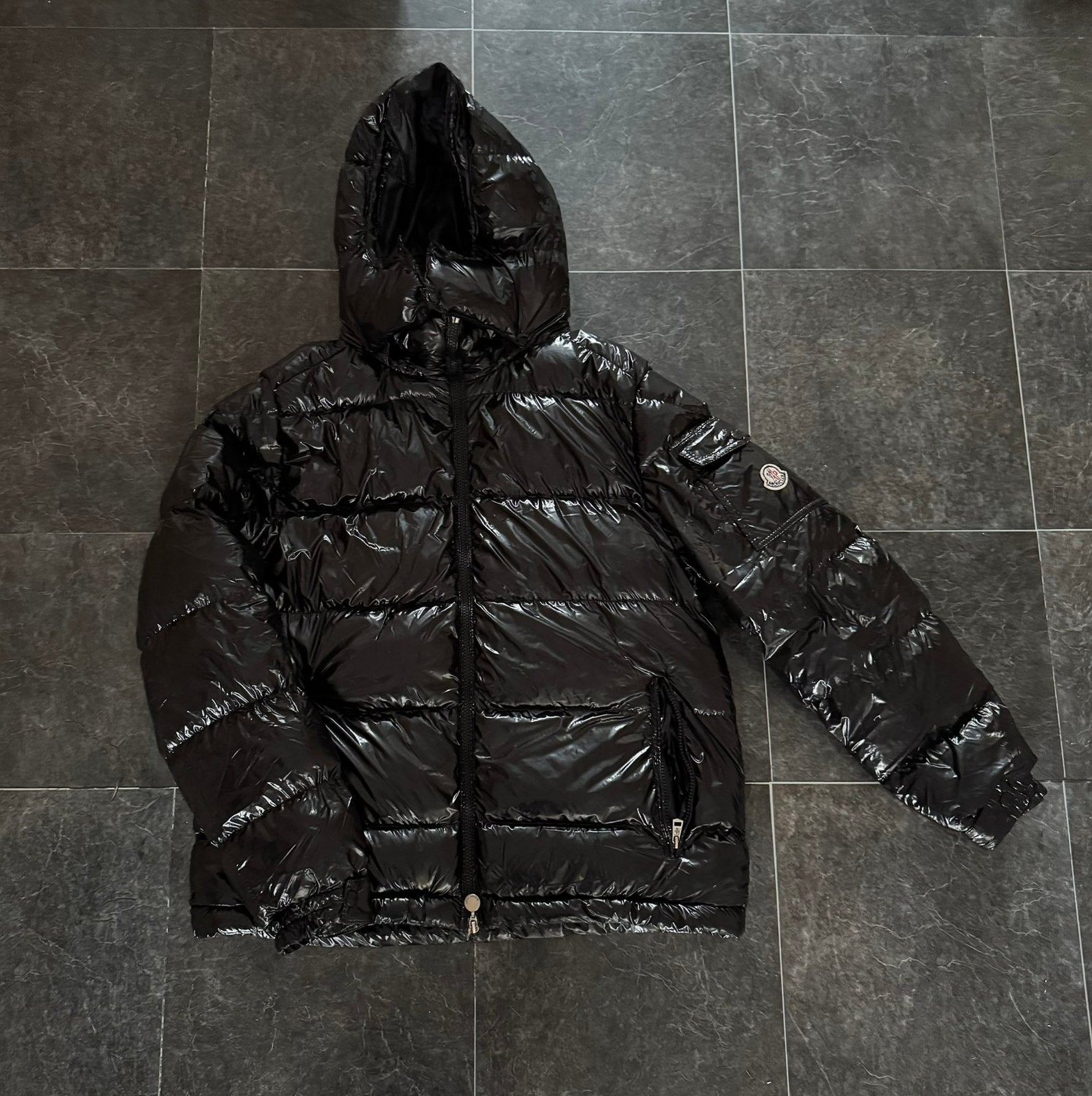 Moncler Maya, Ophalen of Verzenden, Zo goed als nieuw, Zwart