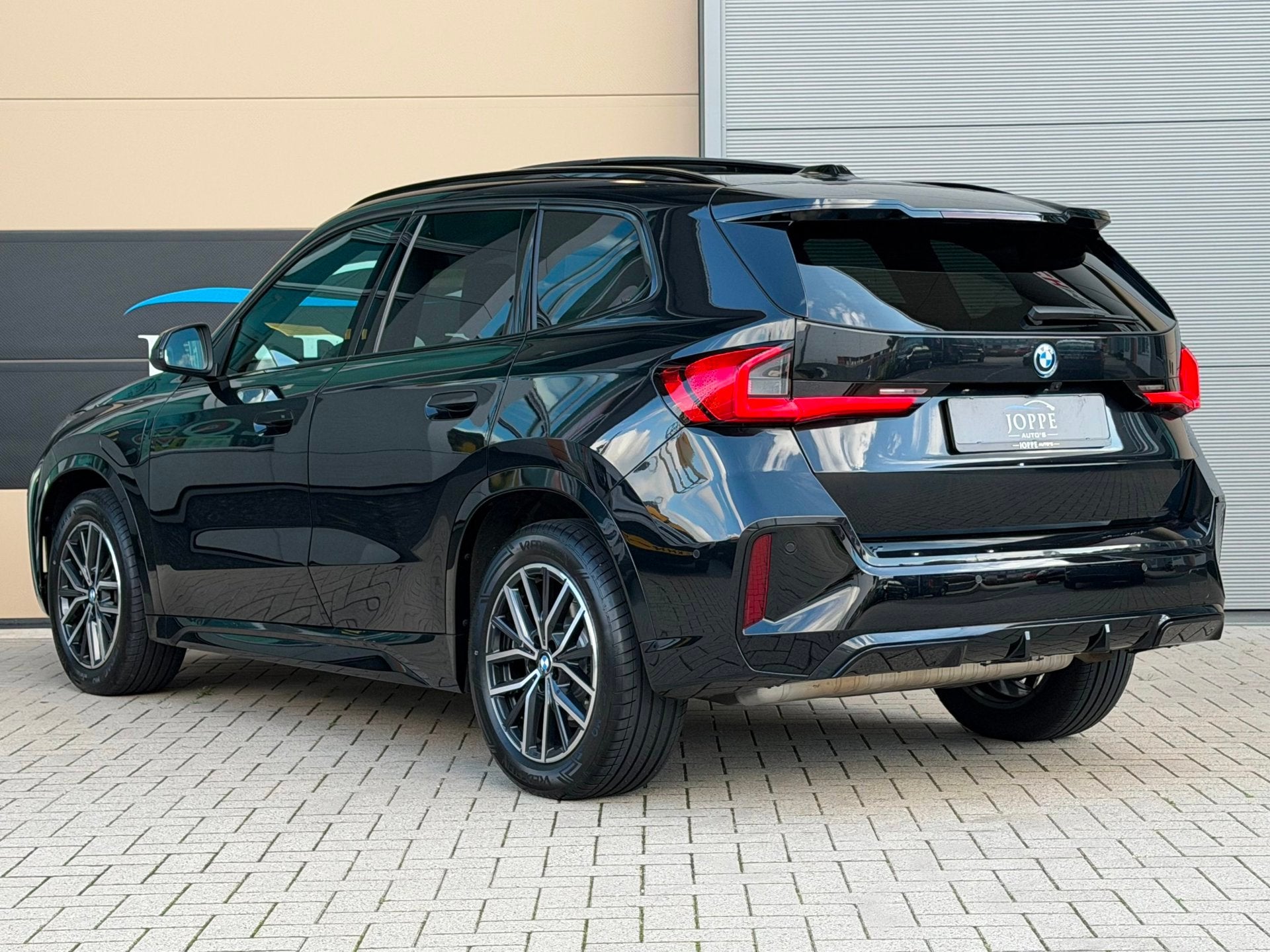 BMW X1 XDrive25e High Ex|M Sport|Pano|Leder|Shadow|, Auto's, Gebruikt, Zwart, Zwart, Hybride Elektrisch/Benzine